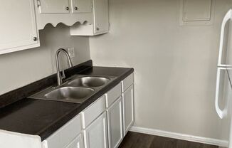 1 bed, 1 bath, 550 sqft, $750, Unit 803 L