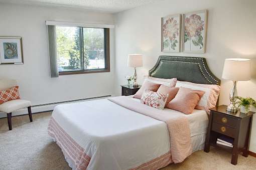 Bedroom at Central Park Manor, Hopkins