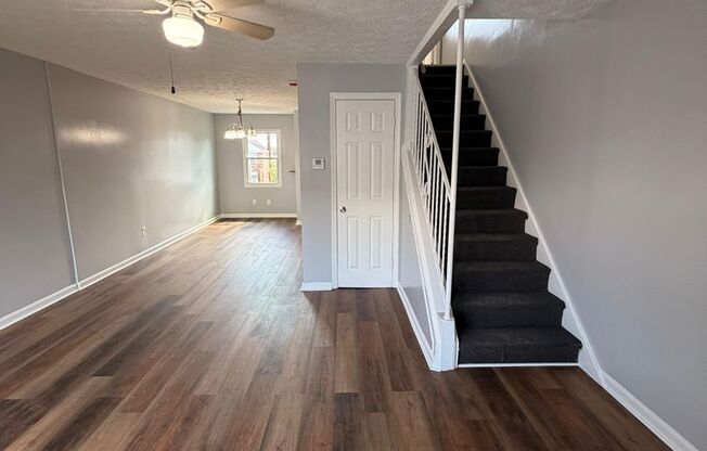 932 Elton Ave For Rent !