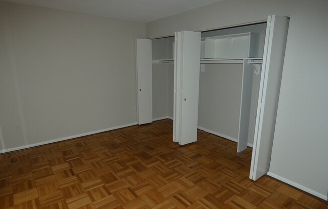 Renovated 1BR, 1BA + Garage Space. 2 Blocks from The Wharf