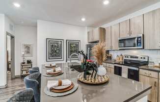 Eat-In Kitchen at Canter, Ocala, FL, Florida