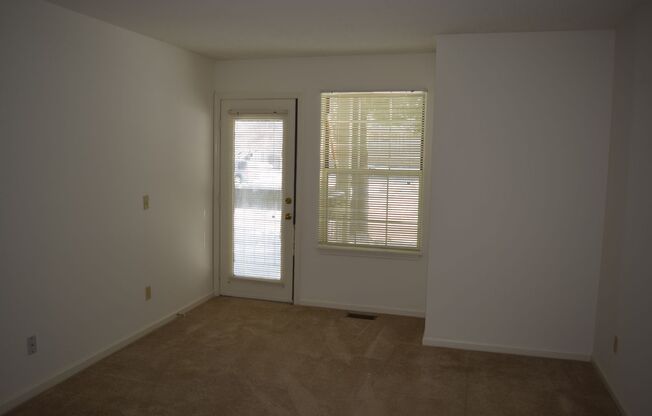 1 bed, 1 bath, 760 sqft, $1,215, Unit 401-101