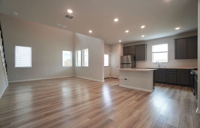 2513 DANBURY LN