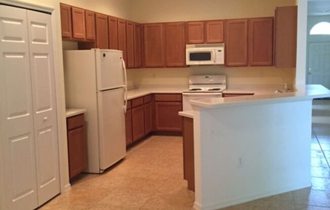 3 beds, 2 baths, $2,700