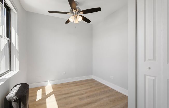 2 beds, 1 bath, 430 sqft, $2,250, Unit 7G
