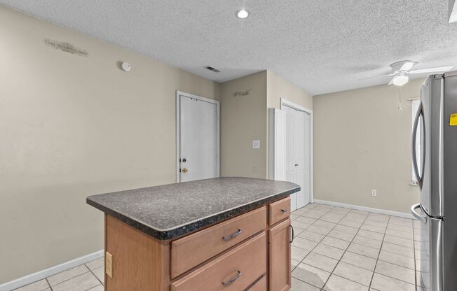 Charming 3-Bedroom Ranch in Quiet Chesapeake Cul-de-Sac