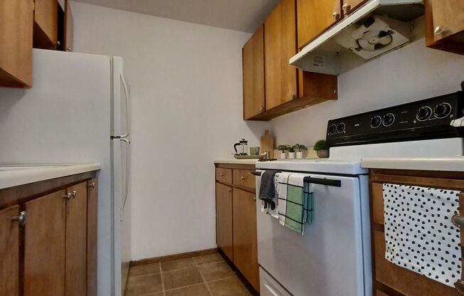 1 bed, 1 bath, 675 sqft, $1,450, Unit 410