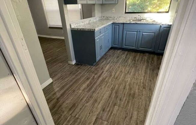 2/1 St Pete Move In Ready | Apply for FREE This Holiday Season!