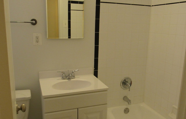 Studio, 1 bath, 460 sqft, $2,050, Unit W104