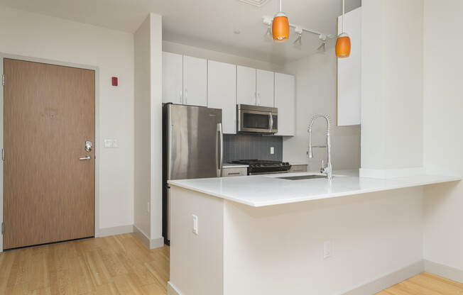 2 beds, 2 baths, 1,152 sqft, $4,250, Unit 357