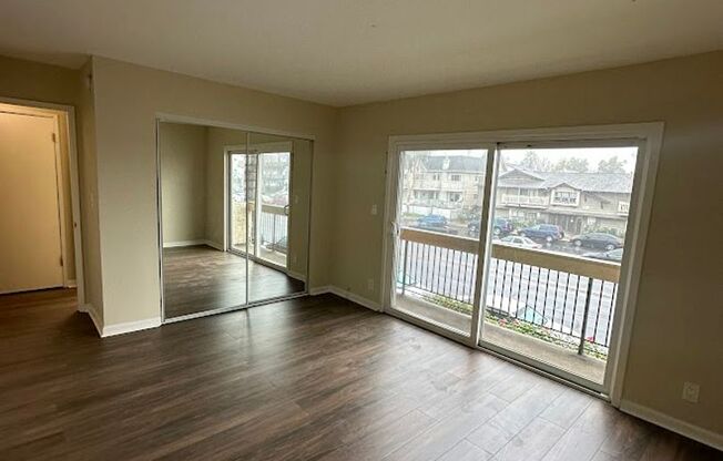 1 bed, 1 bath, $1,900, Unit UNIT 216