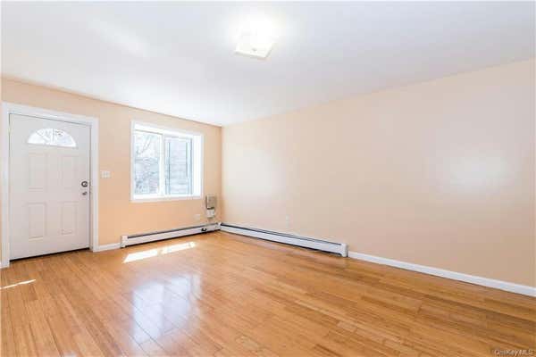 2 beds, 2 baths, $2,700, Unit 2