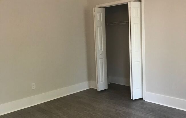3 beds, 2 baths, 1,100 sqft, $3,200, Unit 300