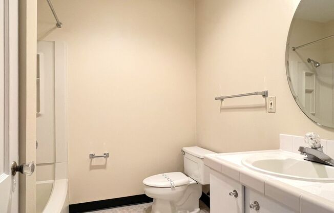 Studio, 1 bath, 525 sqft, $1,245, Unit 117