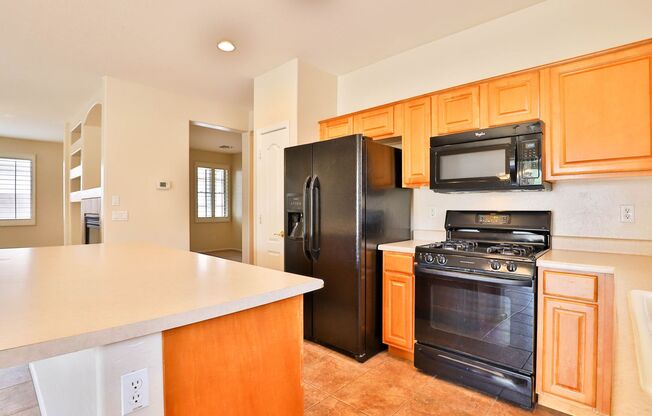 3 beds, 2 baths, $2,295