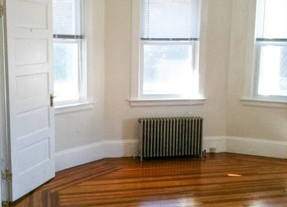511 Admiral St.