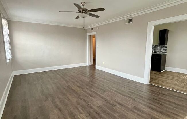 2 beds, 1 bath, 830 sqft, $1,345, Unit B8