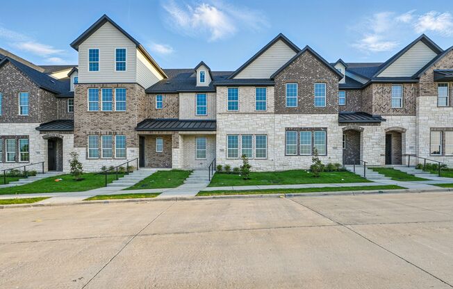 Brand New Townhome in Irving!