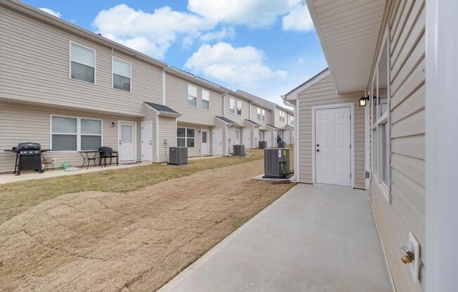 3 beds, 2.5 baths, $1,750, Unit 2674 Creek Mill Lane