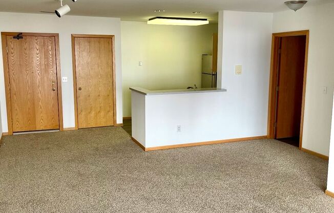 1 bed, 1 bath, 772 sqft, $1,300, Unit 804-103