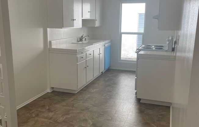 2 beds, 2 baths, $2,250