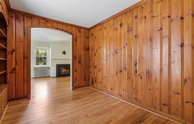 3 beds, 2.5 baths, $5,228