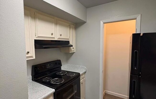 1 bed, 1 bath, 750 sqft, $1,095, Unit 14-1408
