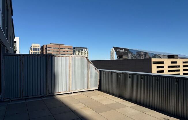 3 beds, 2 baths, $3,099, Unit #707