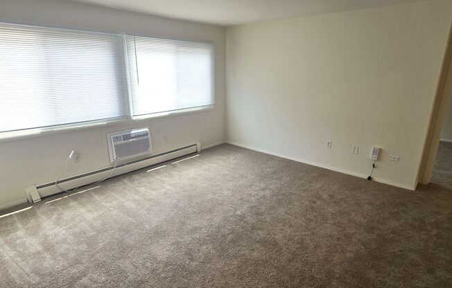 1 bed, 1 bath, 675 sqft, $890, Unit 20304
