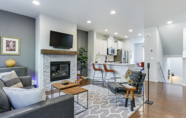 Immaculate 2-Bedroom Townhome in Tanasbourne with Smart Upgrades & High-End Finishes!
