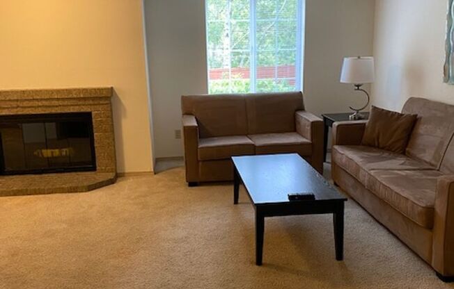 2 beds, 2 baths, 1,030 sqft, $1,765, Unit 521
