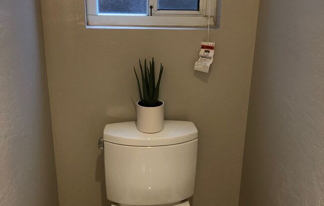 2 beds, 1.5 baths, 1,000 sqft, $3,595, Unit 08