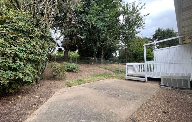 2 beds, 1 bath, 1,672 sqft, $2,145, Unit 11630