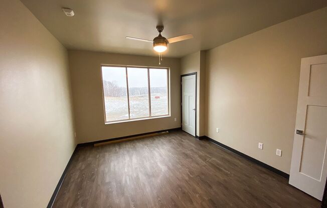 1 bed, 1 bath, 821 sqft, $1,300, Unit 103