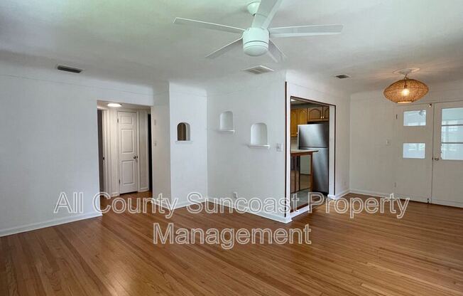 2 beds, 1 bath, $2,275