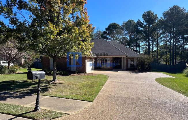 4 Bed/3 Bath home Ashbrooke Subdivision Madison MS