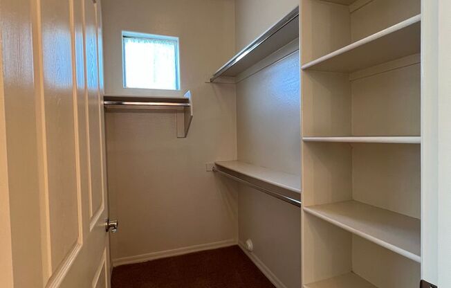 2 beds, 2 baths, $1,900, Unit #2001