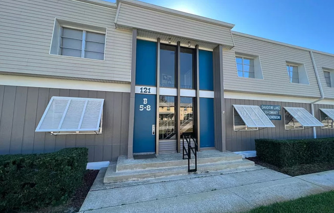 121 CARIBBEAN ST