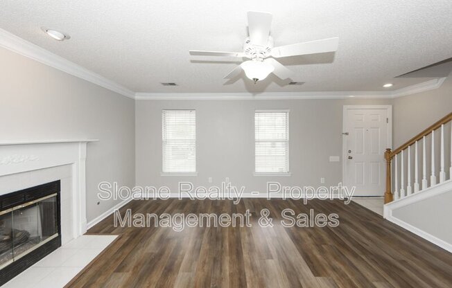 4893 HABERSHAM LN
