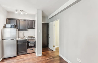 1140 N LASALLE