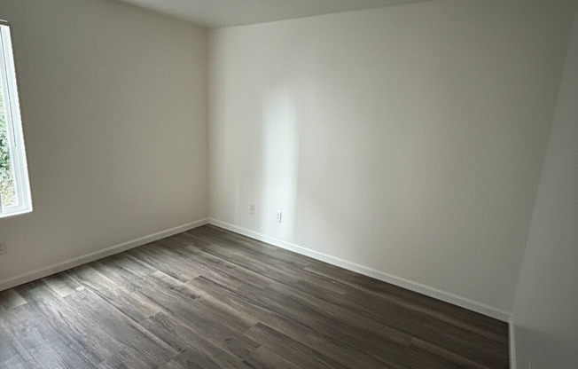 2 beds, 1 bath, 825 sqft, $1,350, Unit 140