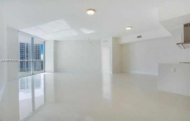 2 beds, 2 baths, 1,670 sqft, $5,500, Unit 17301 Biscayne Blvd unit 1103