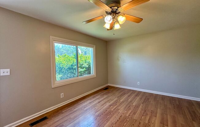 3 Bedroom - 2 Bathroom Bargain Wichita, KS