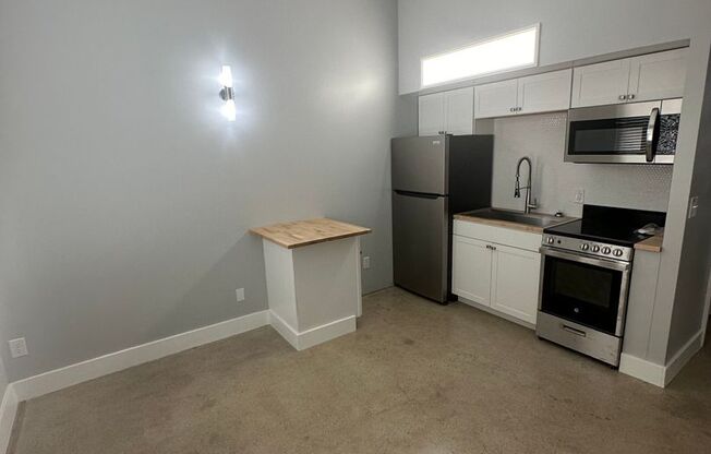 1 bed, 1 bath, 430 sqft, $1,350