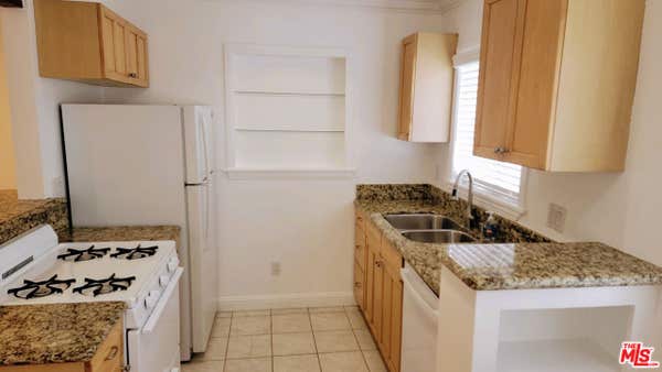 309 BROADWAY ST