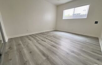 1 bed, 1 bath, 700 sqft, $1,800, Unit 3