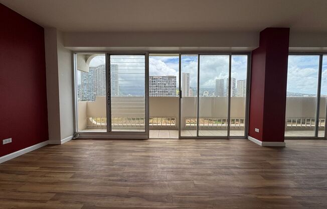 2 Bed/1.5 Bath/1 Parking at Twin Towers in Waikiki