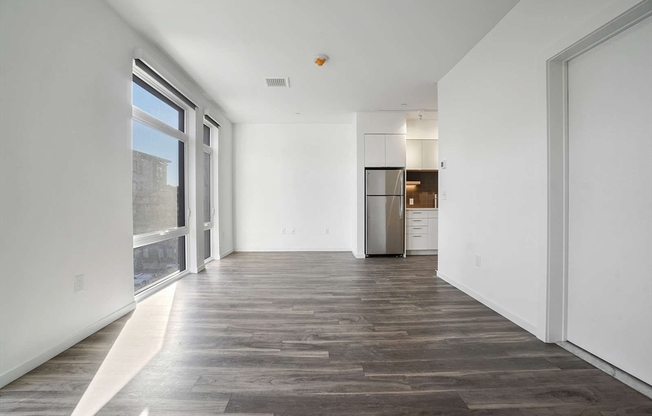 Studio, 1 bath, 462 sqft, $3,300, Unit 409