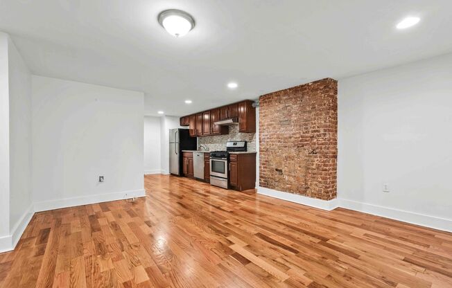 928 Lafayette Avenue