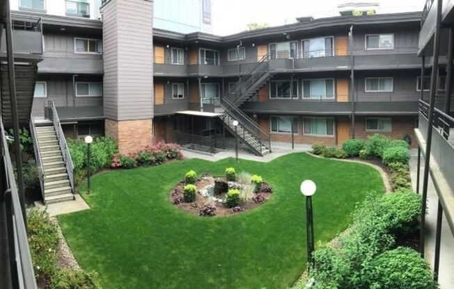North Towne Manor Apartments